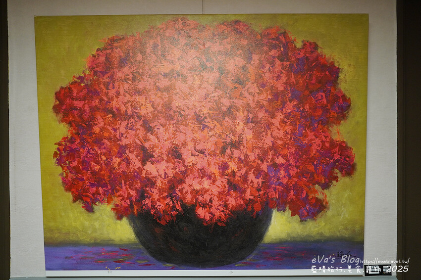 【高雄住宿】藝宿家客棧ArtHome Hotel結合旅行與藝術，這裡的每間房間都是按畫家的要求所設計佈置，房間裡的牆壁上也會有畫家的畫作，充滿藝術氣息的民宿。高雄民宿