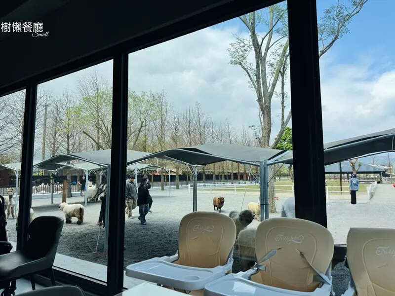 ★張美阿嬤農場2.0★結合親子農場與網美餐廳【樹懶餐廳】，用