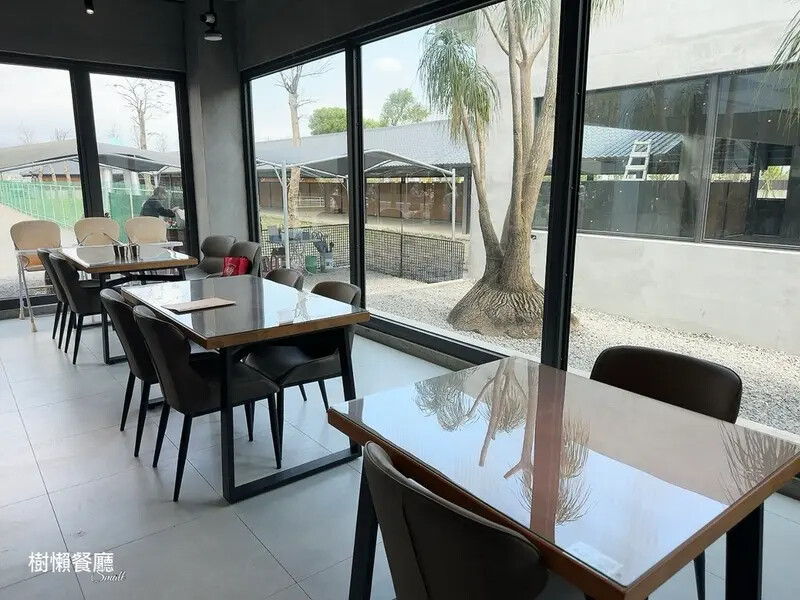 ★張美阿嬤農場2.0★結合親子農場與網美餐廳【樹懶餐廳】，用