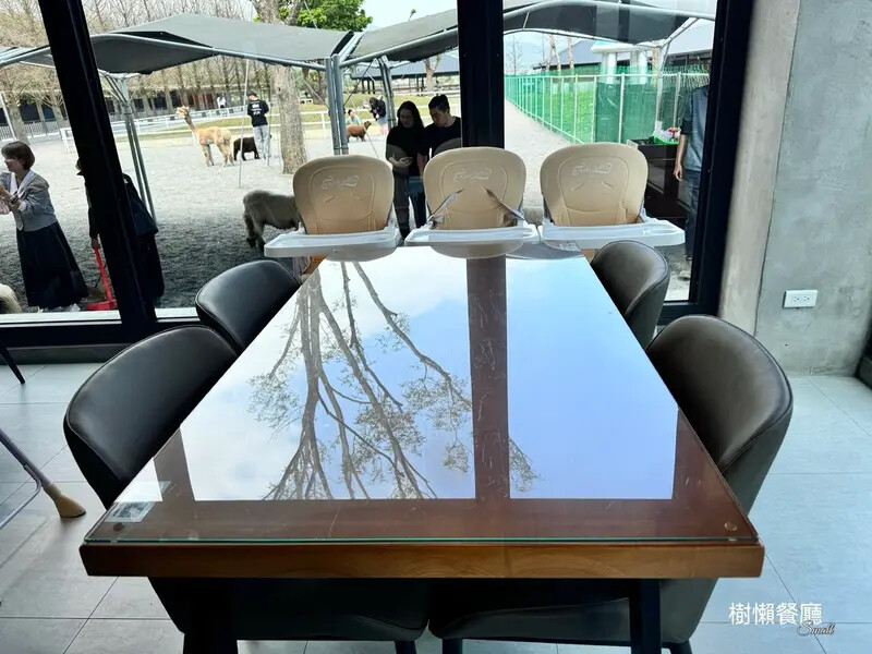 ★張美阿嬤農場2.0★結合親子農場與網美餐廳【樹懶餐廳】，用