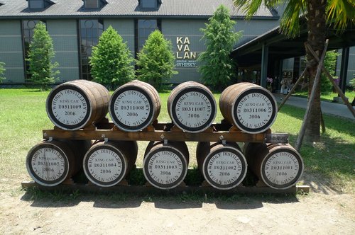 頭城金車城堡咖啡館：【宜蘭旅遊】2012年宜蘭二日遊之金車酒堡