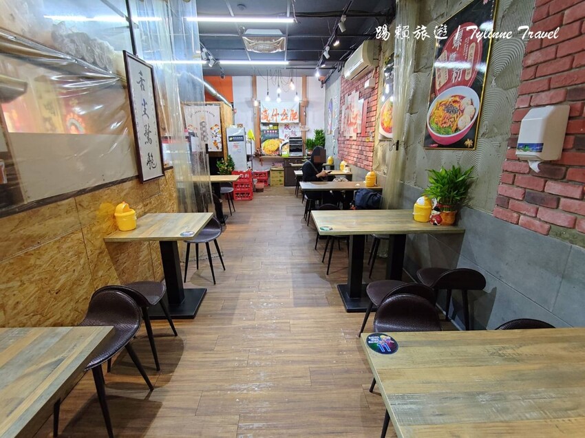 中和美食初戀螺螄粉！正宗柳州酸辣粉一吃上癮，平價高CP值美食推薦。