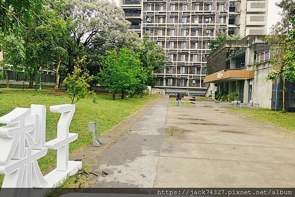 {台中美食} {台中美食}