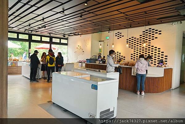 {台中美食} {台中美食}