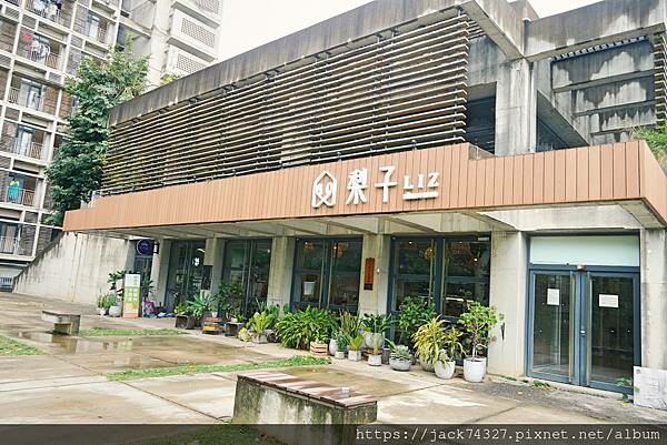 {台中美食} {台中美食}
