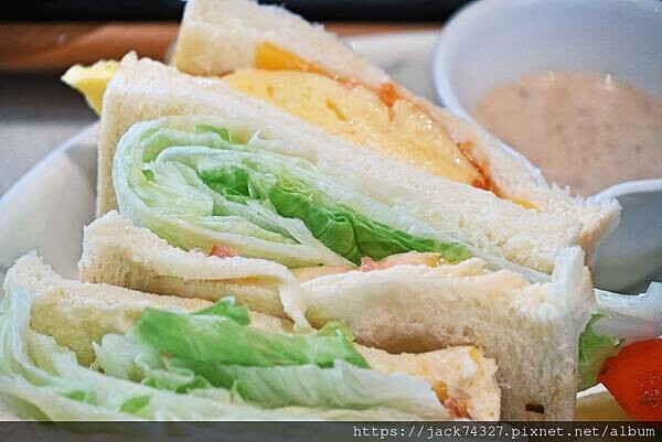 {台中美食}梨子-東海森林店,東海大學內超唯美親子友善森林系 {台中美食}梨子-東海森林店,東海大學內超唯美親子友善森林系