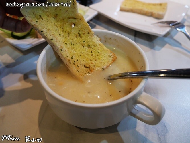 新北市|| 新莊區 大份量超值牛排 思犇牛排SIBEN st