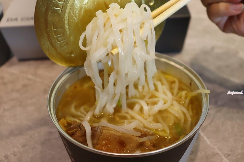 [台南新店報報]大橋攤烤鴨快餐/專為獨自用餐的客人所設計的套