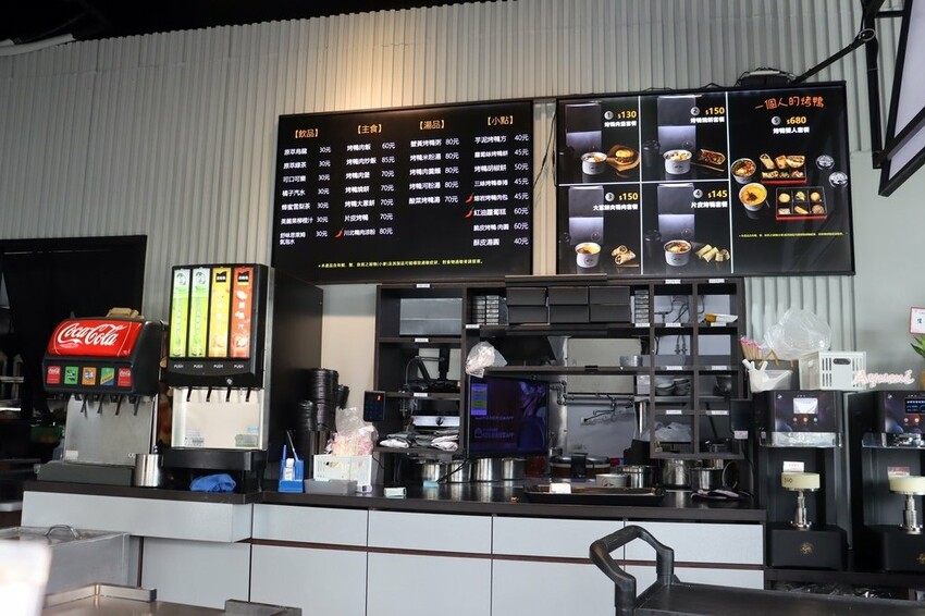 [台南新店報報]大橋攤烤鴨快餐/專為獨自用餐的客人所設計的套