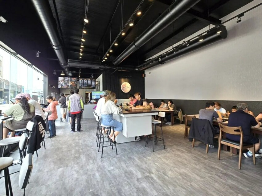 大橋攤-烤鴨快餐|2025南科下午茶新選擇!大推雙人套餐通通吃得到!一人餐點鹹甜都有!台南烤鴨推薦、善化烤鴨推薦、善化外送推薦、善化下午茶推薦、南科外送推薦、南科下午茶推薦 - 佛系旅遊筆記