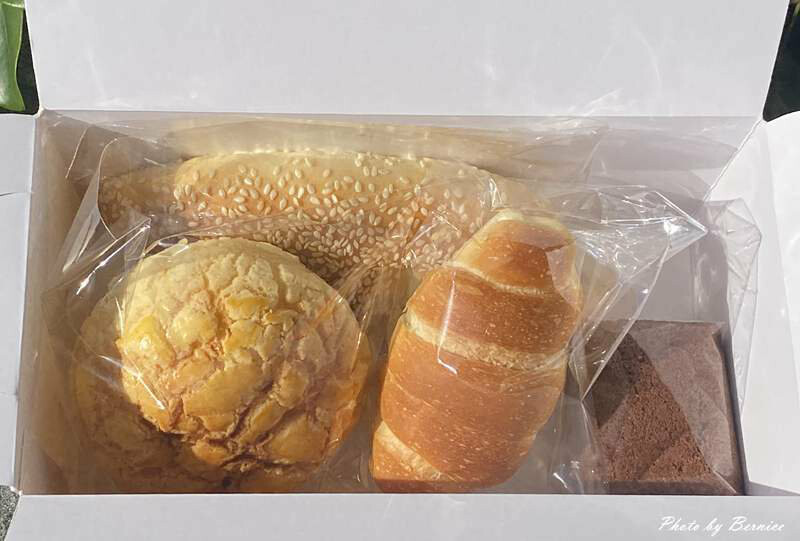 烘 HOMEBAKERY & CAFÉ~附設咖啡內用區的麵包店 @Bernice的隨手筆記