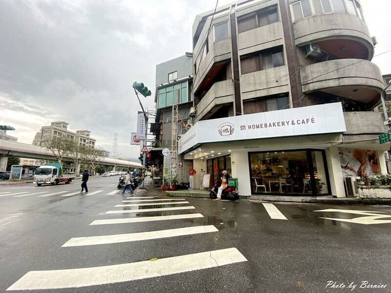 烘 HOMEBAKERY & CAFÉ~附設咖啡內用區的麵包店 @Bernice的隨手筆記