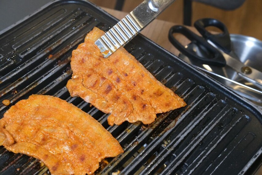 可莉達Kelimda韓式料理餐廳｜傳承韓國母親的正宗風味，必吃超狂牽絲韓式豬肋排! - 肉依小姐吃什麼