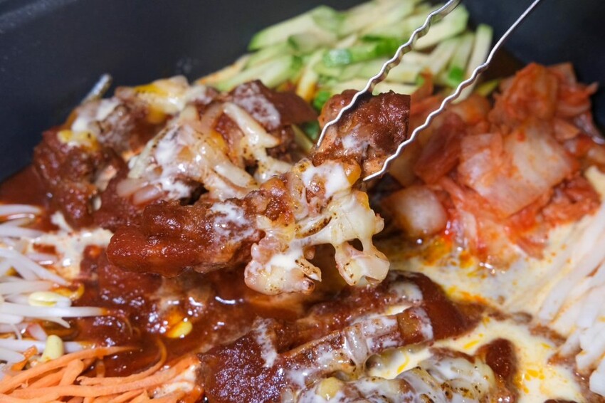 可莉達Kelimda韓式料理餐廳｜傳承韓國母親的正宗風味，必吃超狂牽絲韓式豬肋排! - 肉依小姐吃什麼