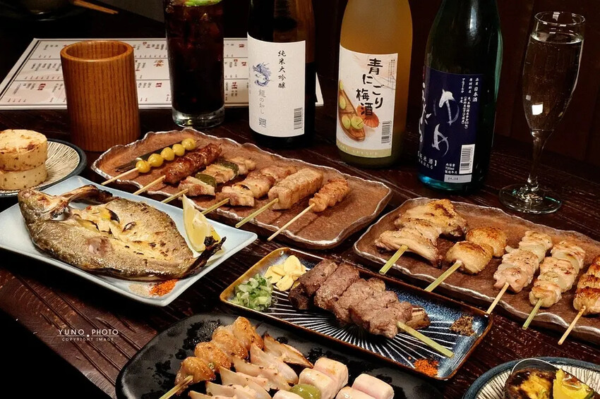 台中深夜居酒屋不限時！打鼓的舌炭火酒場備長炭串燒，聚餐首選。