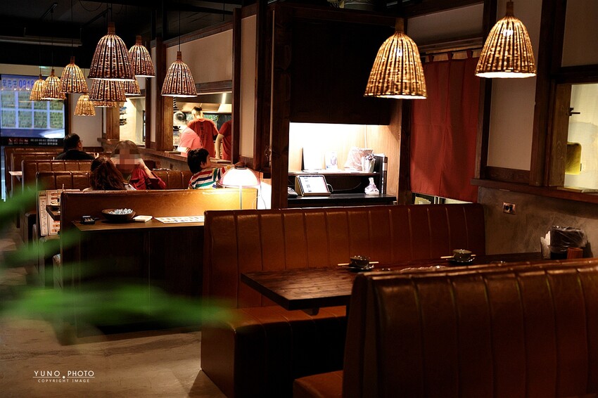 台中深夜居酒屋不限時！打鼓的舌炭火酒場備長炭串燒，聚餐首選。