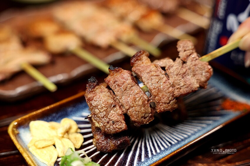 台中深夜居酒屋不限時！打鼓的舌炭火酒場備長炭串燒，聚餐首選。