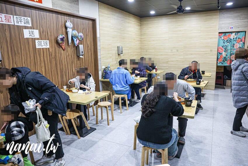地6攤排餐鹿港店!必點大份量牛+雞雙拼,去骨雞腿排超厚,牛排軟嫩不柴,內用霜淇淋 濃湯 飲料免費喝
