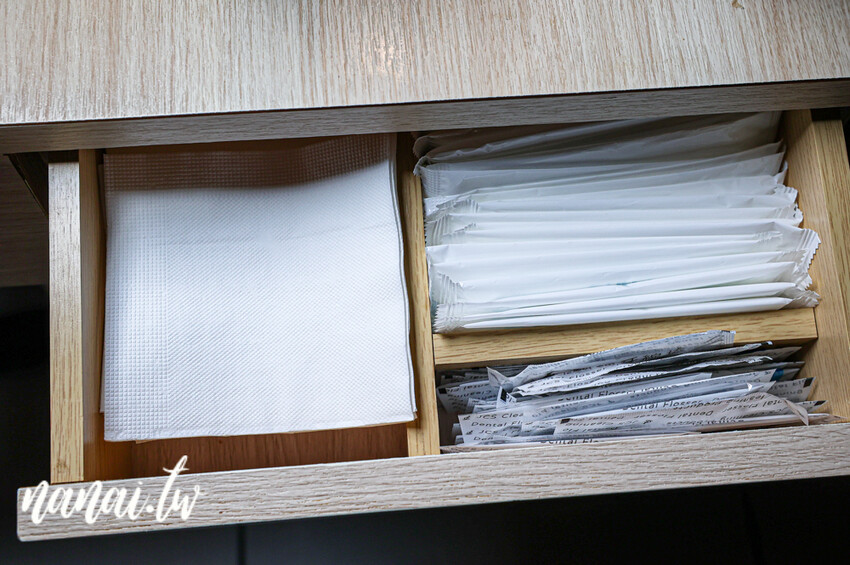 員林一吃再吃的南洋鍋物，10oz肉量多到不行，必點肉骨茶火鍋湯底。只要加LINE好友會員，可提前預訂壽星生日肉蛋糕