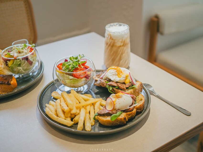 At.First More 早寓:全新升級的美味早午餐與親子寵物友善空間