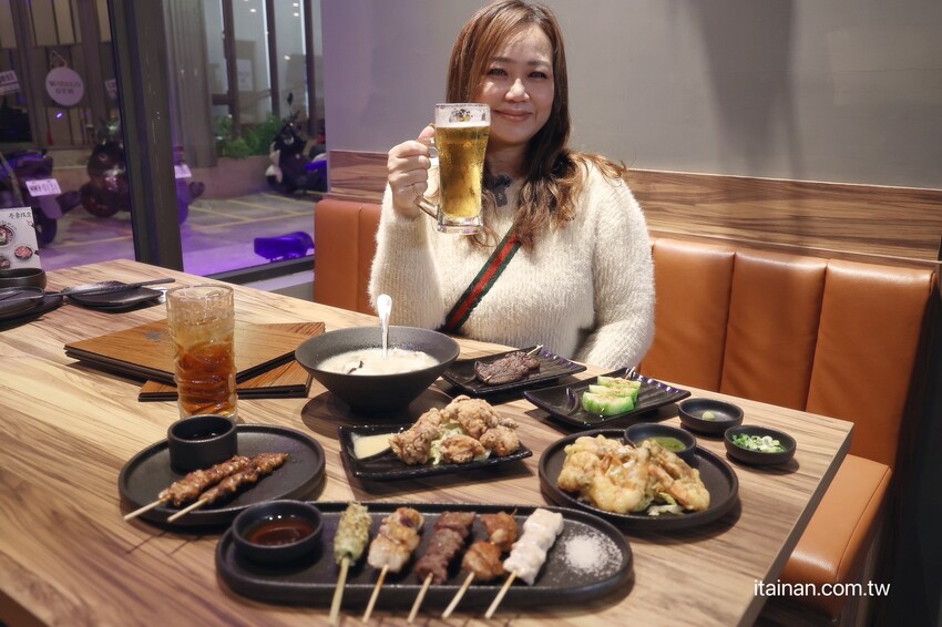 可以吃到全雞串燒和日本清酒的居酒屋~重現日本正宗燒鳥、地雞珍稀部位一次嚐!營業至凌晨宵夜小酌好去處「失態炭火手作 Shitai YAKI TORI」 - 台南好Food遊