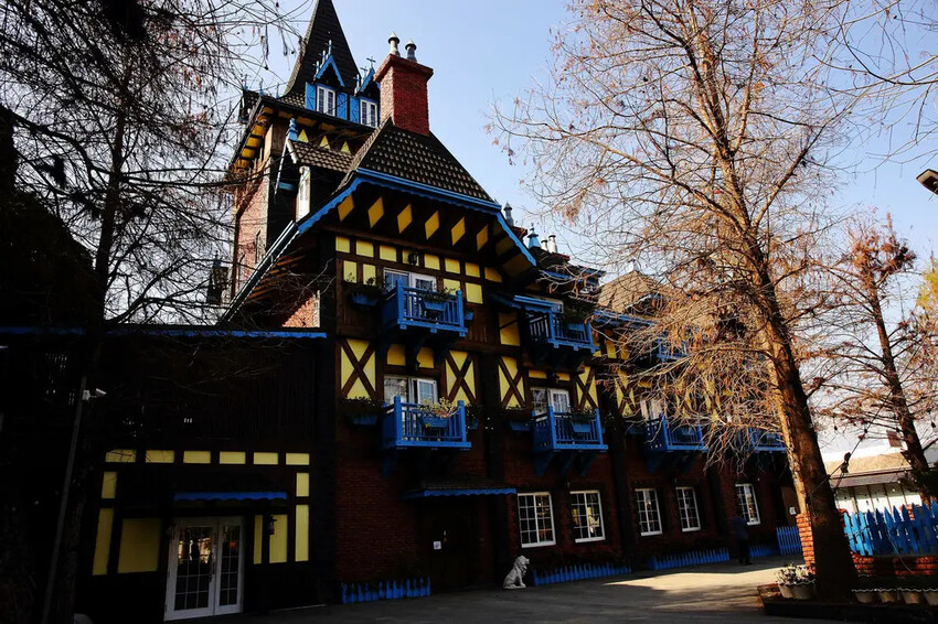 霍爾的移動城堡在埔里，藍色城堡X茱諾法式甜點，埔里超人氣甜點