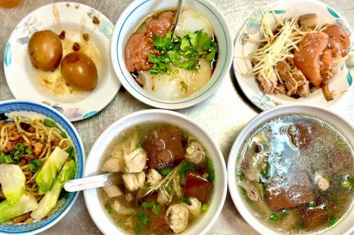 台中建國市場排隊美食！超Q彈坤明粉漿蛋餅，在地人激推的古早味台中早餐。