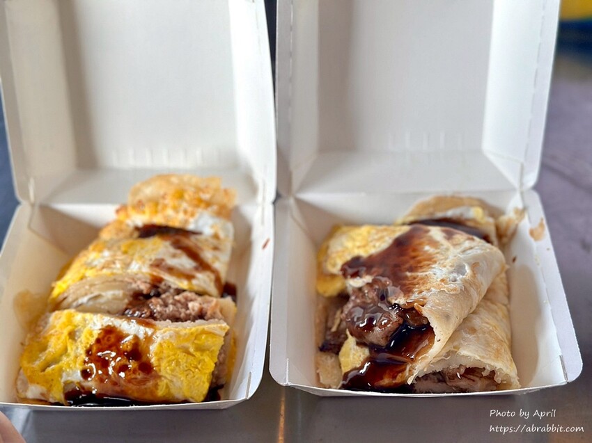 台中建國市場排隊美食！超Q彈坤明粉漿蛋餅，在地人激推的古早味台中早餐。