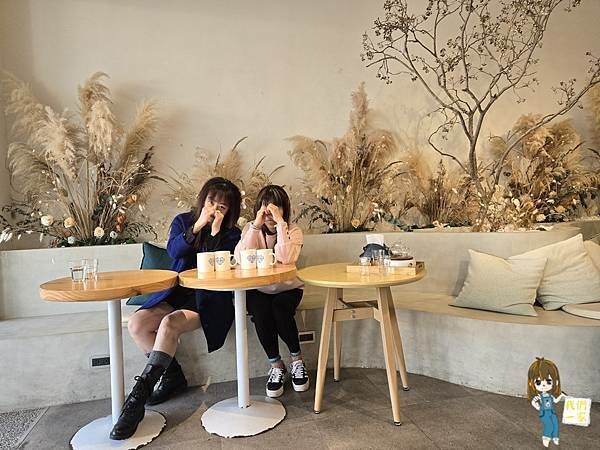 桃園平鎮 穿越乾燥花海,漫步浪漫韓系咖啡館 — 禾曼咖啡 H 桃園平鎮 穿越乾燥花海,漫步浪漫韓系咖啡館 — 禾曼咖啡 H