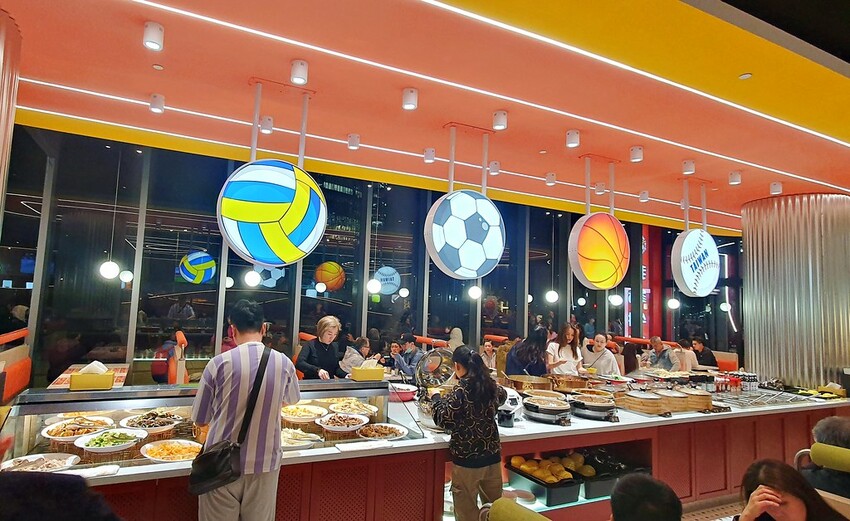 我家牛排板橋遠科店 ll ！只要 $370 就可以享用上百種