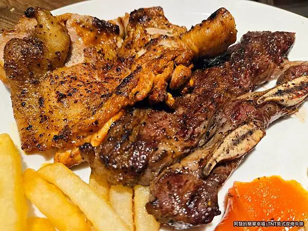 TNT美式炭烤牛排14-美國帶骨牛小排辣味雞排.jpg