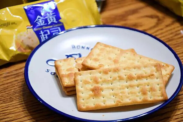 好市多天然酵母健司金黃起司餅乾開箱必買！