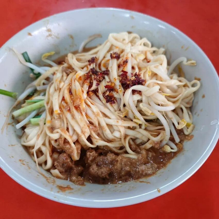 在地人激推！屏東內埔老街榕樹下麵店，祖傳客家麵、花生豆腐超人氣