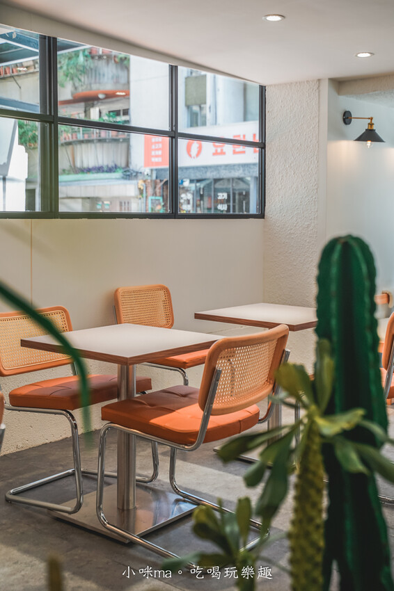 At.First More 早寓|延吉街超人氣早午餐開新店啦!森林系空間、寵物友善、免服務費,大份量早午餐超又有飽足感,捷運忠孝敦化站