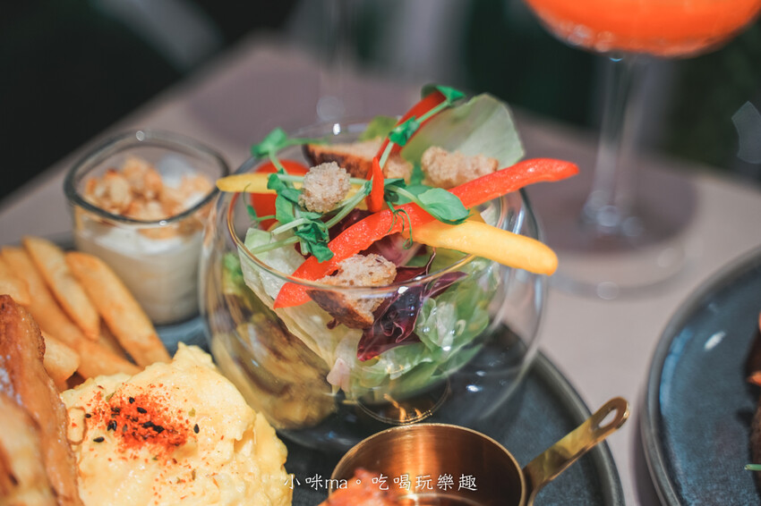 At.First More 早寓|延吉街超人氣早午餐開新店啦!森林系空間、寵物友善、免服務費,大份量早午餐超又有飽足感,捷運忠孝敦化站