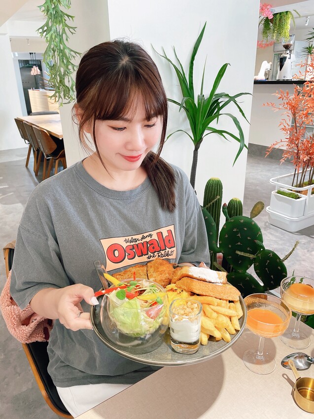 At.First More 早寓|延吉街超人氣早午餐開新店啦!森林系空間、寵物友善、免服務費,大份量早午餐超又有飽足感,捷運忠孝敦化站