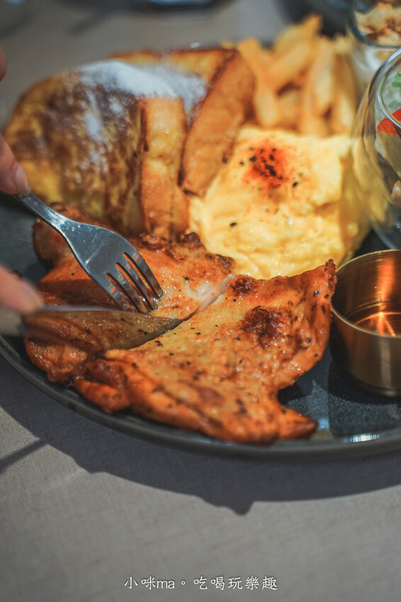 At.First More 早寓|延吉街超人氣早午餐開新店啦!森林系空間、寵物友善、免服務費,大份量早午餐超又有飽足感,捷運忠孝敦化站