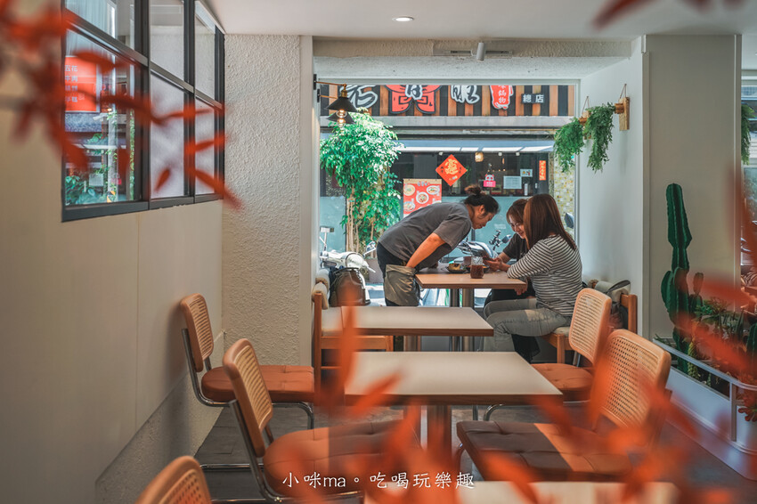 At.First More 早寓|延吉街超人氣早午餐開新店啦!森林系空間、寵物友善、免服務費,大份量早午餐超又有飽足感,捷運忠孝敦化站