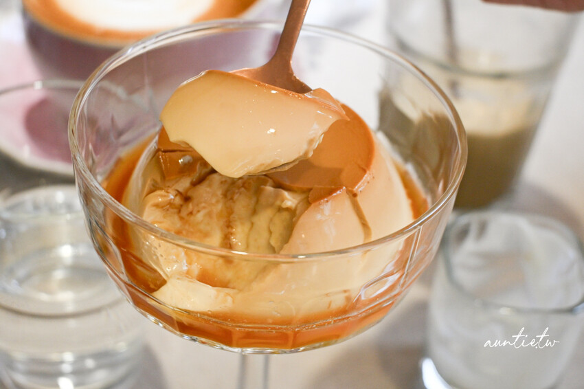 台北東區早午餐推薦！At.First More早寓2.0升級，寵物友善毛孩爸媽必收。