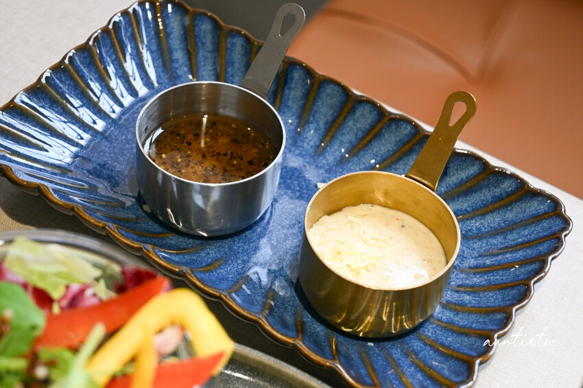 台北東區早午餐推薦！At.First More早寓2.0升級，寵物友善毛孩爸媽必收。