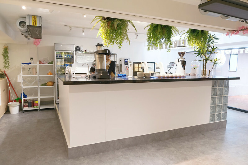 台北東區早午餐，At.First_More早寓全新2.0升級，早午餐盤豐富，親子寵物友善餐廳！（近忠孝敦化站）