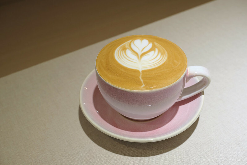 台北東區早午餐，At.First_More早寓全新2.0升級，早午餐盤豐富，親子寵物友善餐廳！（近忠孝敦化站）