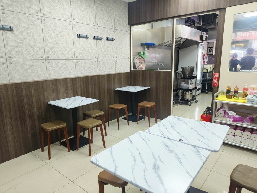 在板橋就可以喝得到現沖牛肉湯，不用再跑遠~