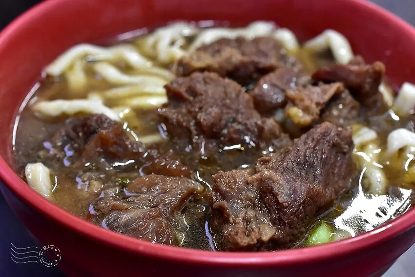 老牌牛肉拉麵大王:牛肉拉麵