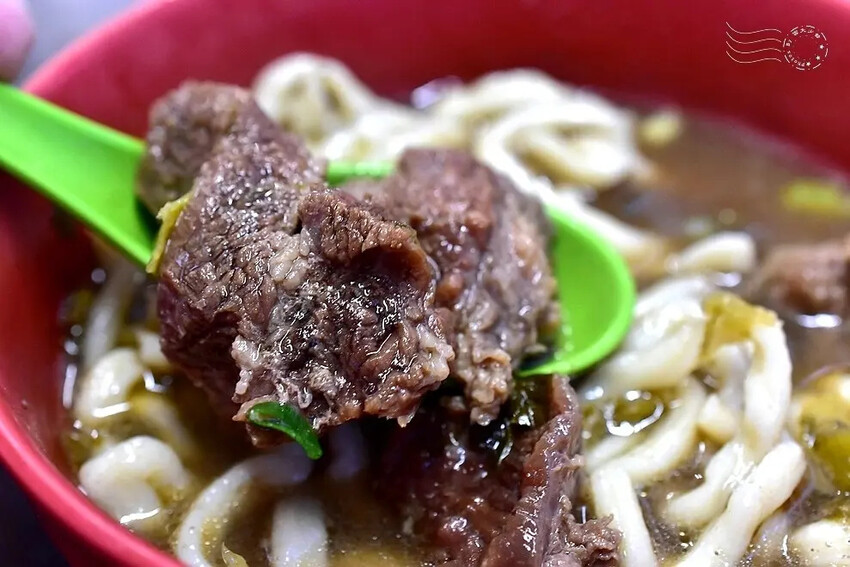 老牌牛肉拉麵大王:牛肉拉麵