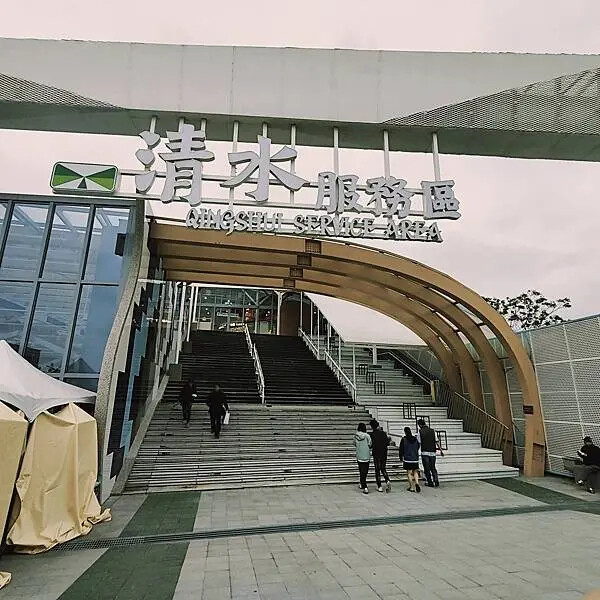 台中清水服務區星巴克~清水站3樓門巿 台中清水服務區星巴克~清水站3樓門巿