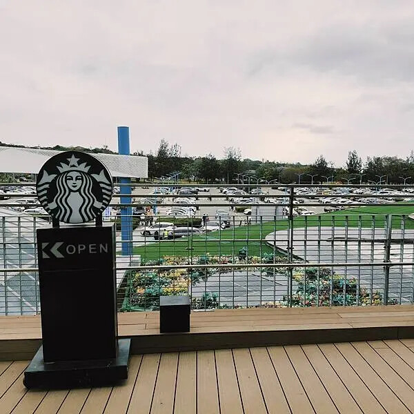 台中清水服務區星巴克~清水站3樓門巿 台中清水服務區星巴克~清水站3樓門巿