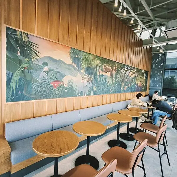 台中清水服務區星巴克~清水站3樓門巿 台中清水服務區星巴克~清水站3樓門巿