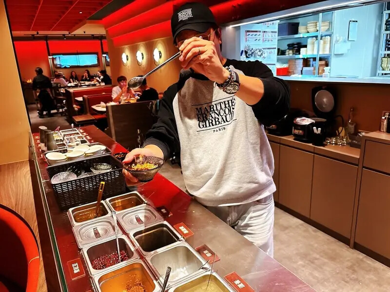 [美食] 撈王鍋物料理 ♥ 鍋界霸主撈王插旗松江南京站囉 ♥