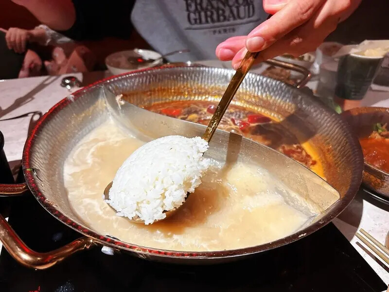 [美食] 撈王鍋物料理 ♥ 鍋界霸主撈王插旗松江南京站囉 ♥